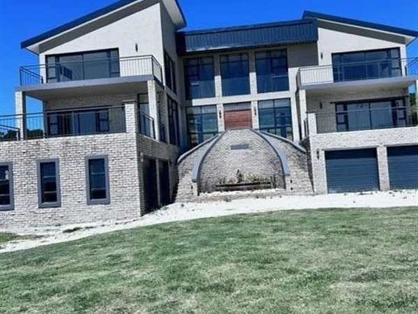 5 Bedroom House 5 Bedroom House