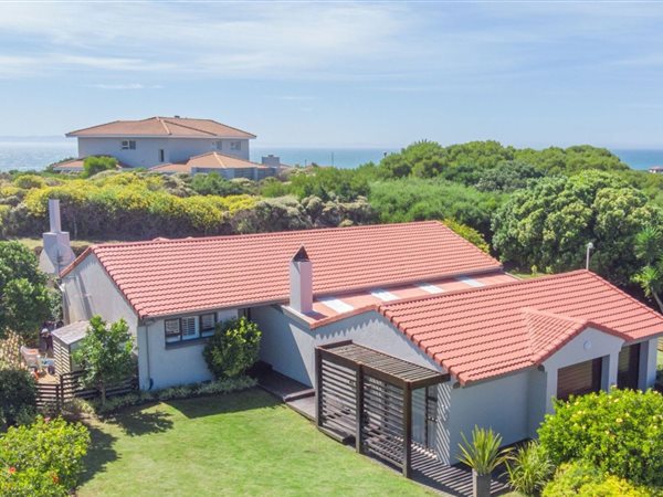 4 Bedroom House 4 Bedroom House