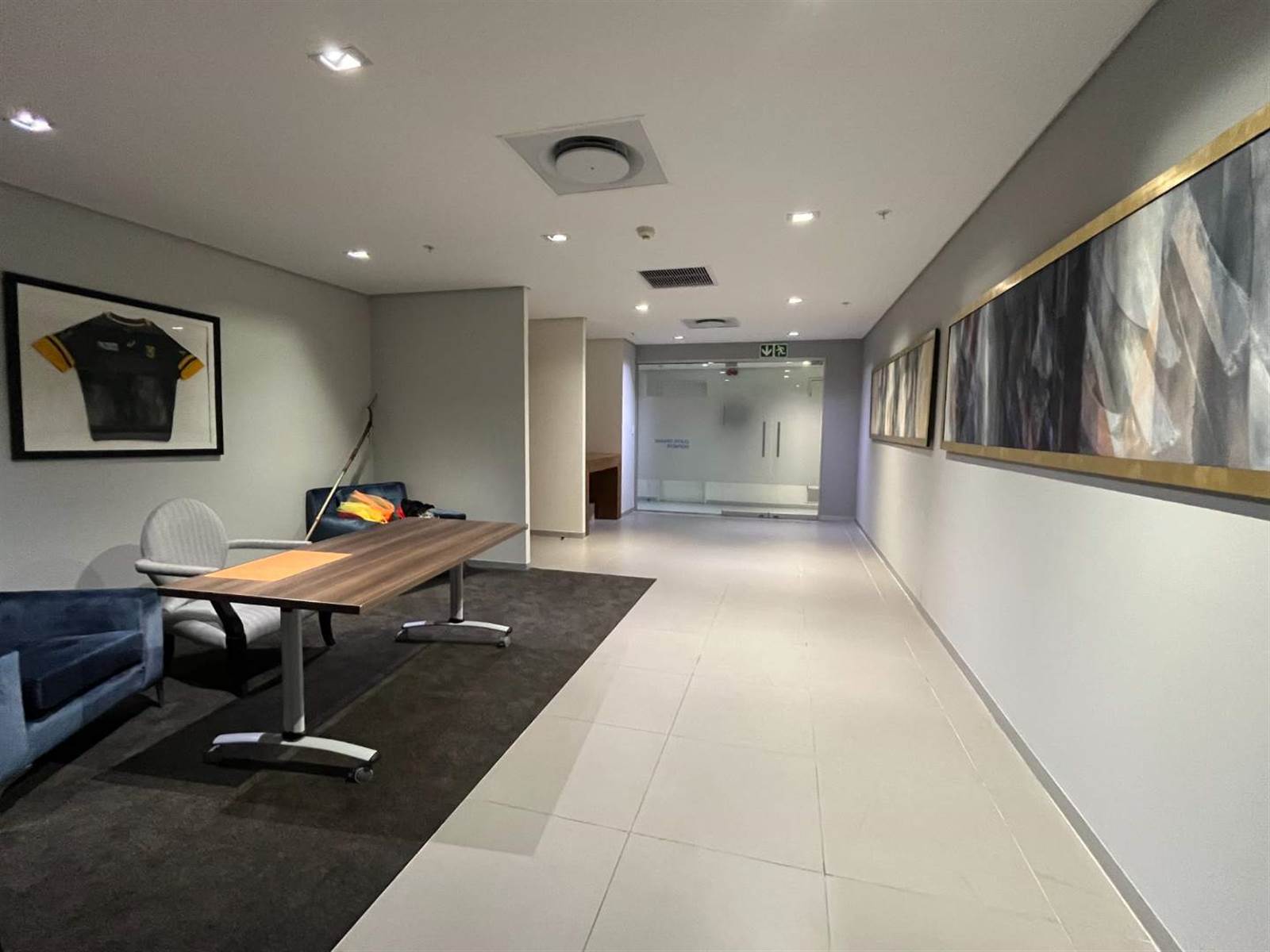 900  m² Office Space in Cape Town City Centre photo number 3