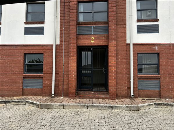 396 m² Industrial space 396 m² Industrial space