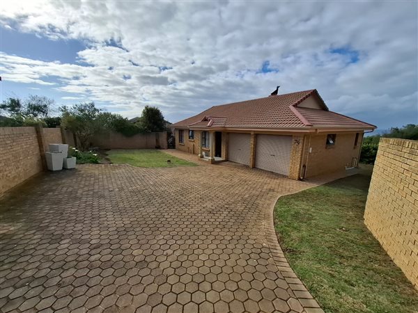 3 Bedroom Townhouse 3 Bedroom Townhouse