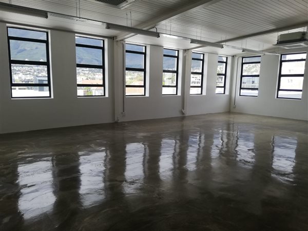 115  m² Office Space