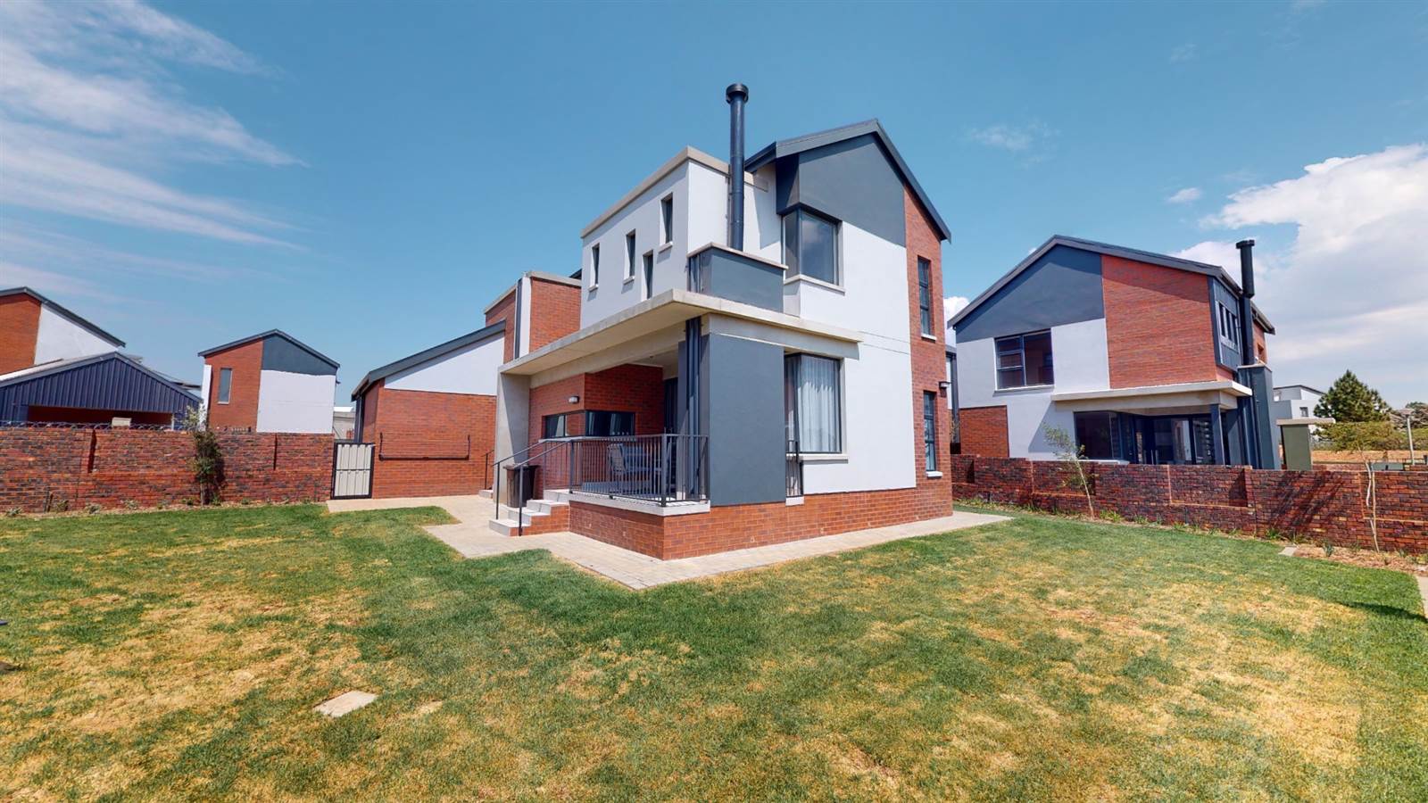 4 Bed House in Olivedale photo number 1