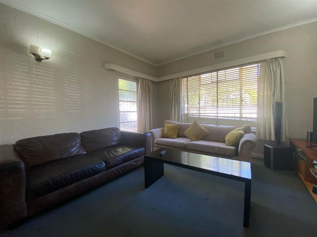 4 Bed House in Rondebosch photo number 9