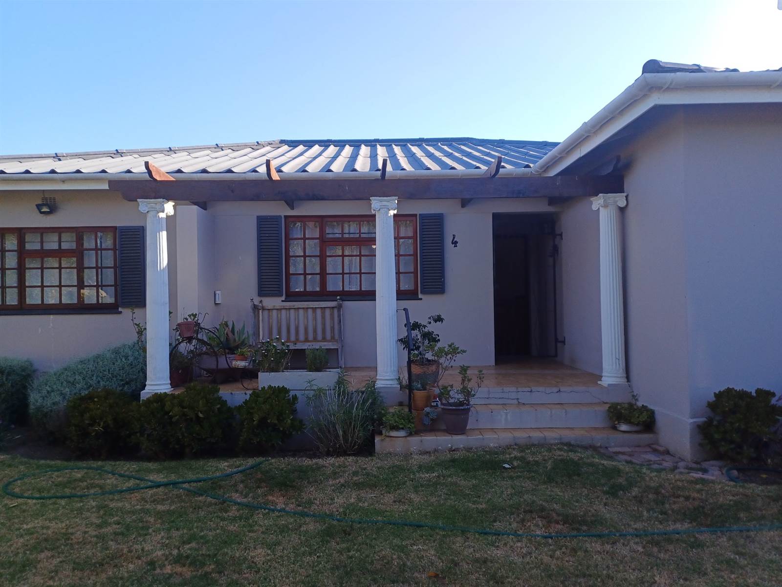 5 Bed House in Bredasdorp photo number 2