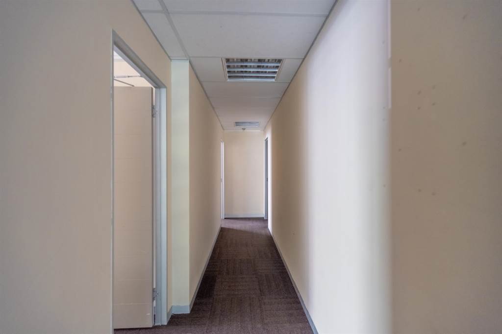 107  m² Office Space in Westville photo number 5