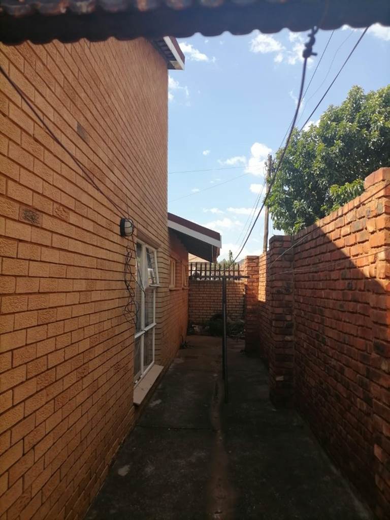 3 Bed House in Atteridgeville photo number 29