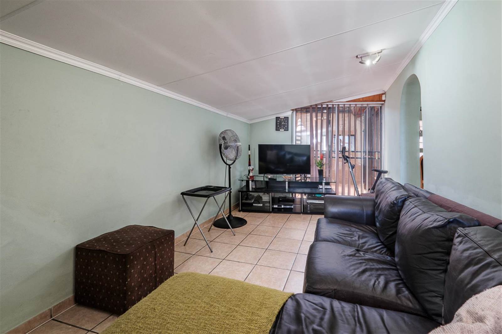 4 Bed House in Bosmont photo number 9