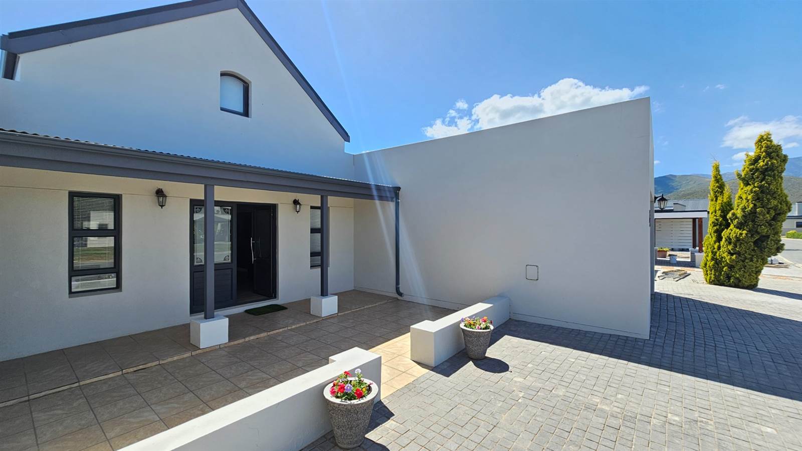 3 Bed House in Robertson photo number 3