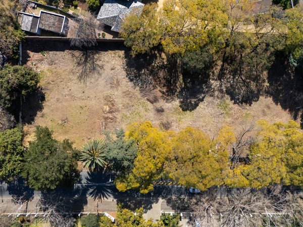 3 842 m² Land