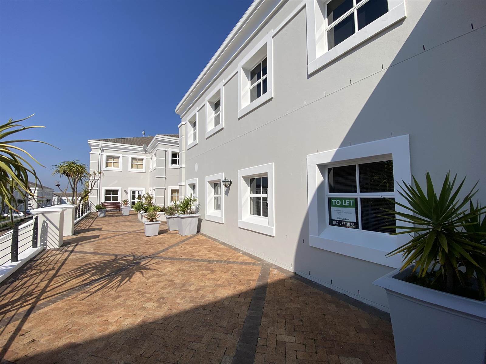 147  m² Commercial space in Steenberg photo number 12