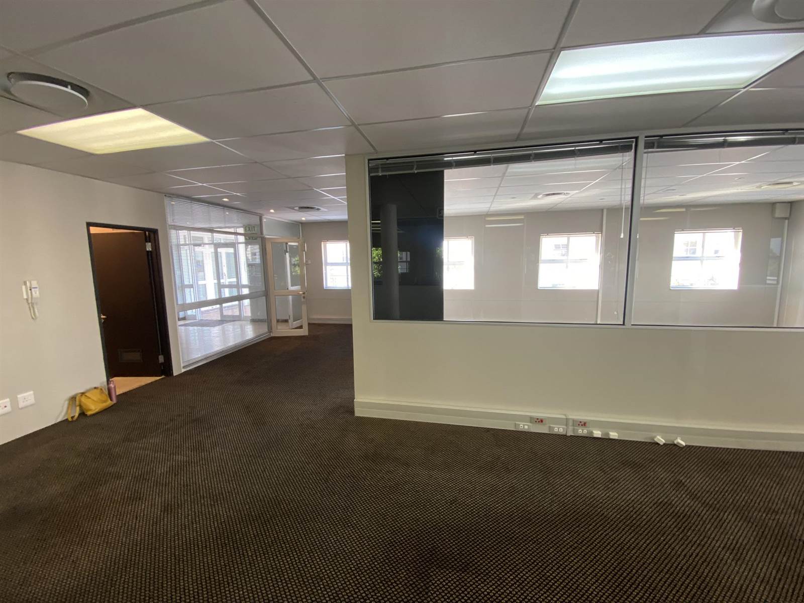 147  m² Commercial space in Steenberg photo number 7