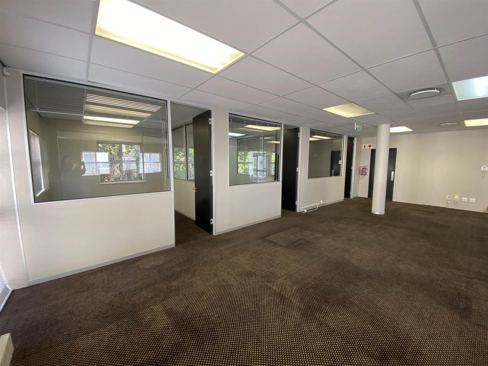 147  m² Commercial space in Steenberg photo number 2