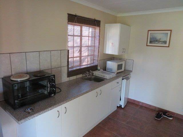 20 Bed House in Mookgophong (Naboomspruit) photo number 11