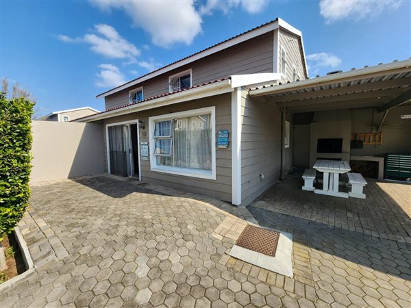 2 Bedroom Townhouse 2 Bedroom Townhouse