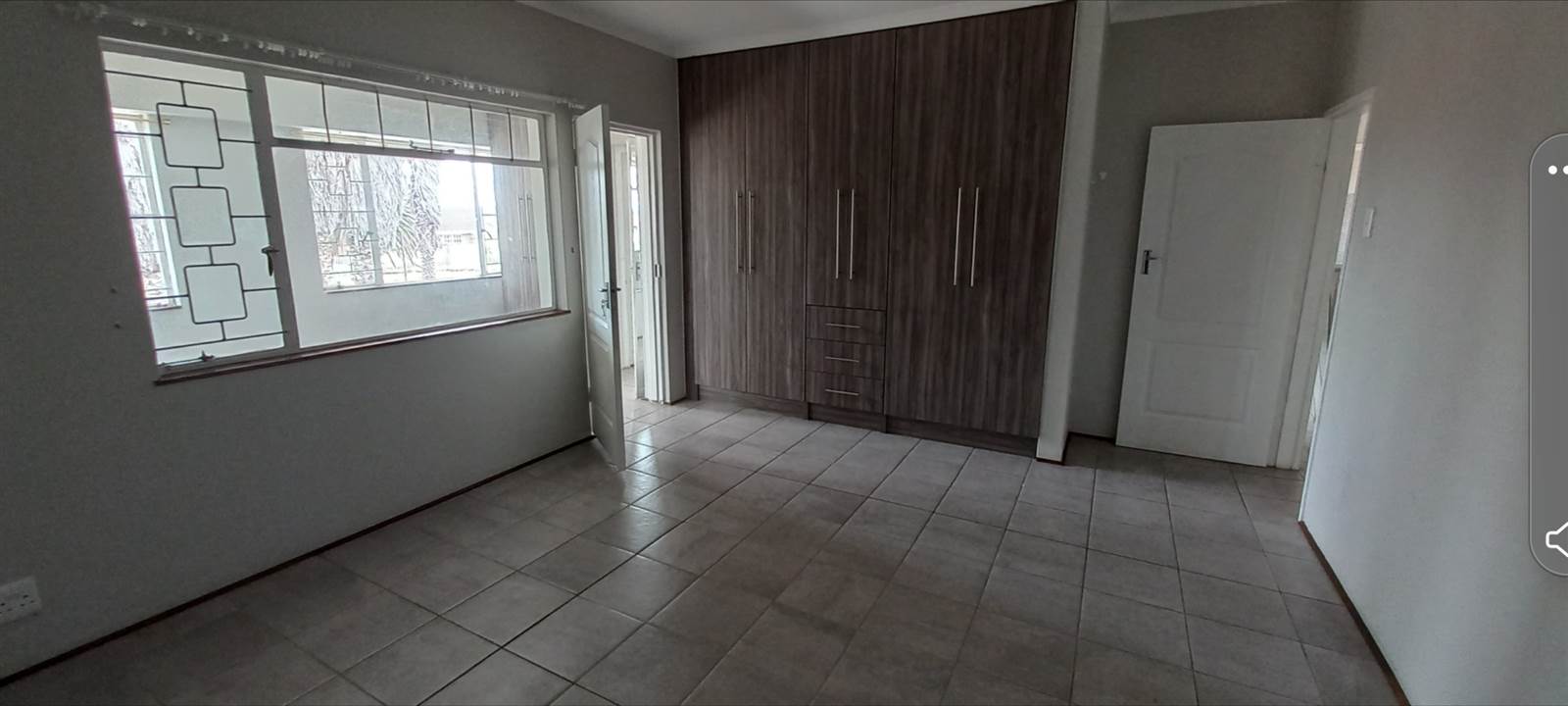 2 Bed Flat in Algoa Park photo number 14