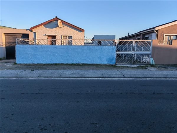 3 Bedroom House 3 Bedroom House
