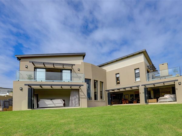 4 Bedroom House 4 Bedroom House