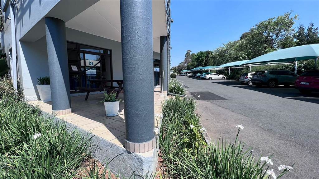 134  m² Commercial space in Randpark Ridge photo number 14