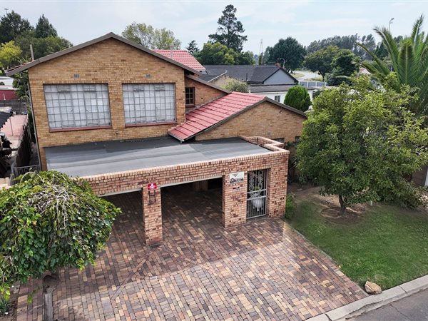 4 Bed House in Reiger Park
