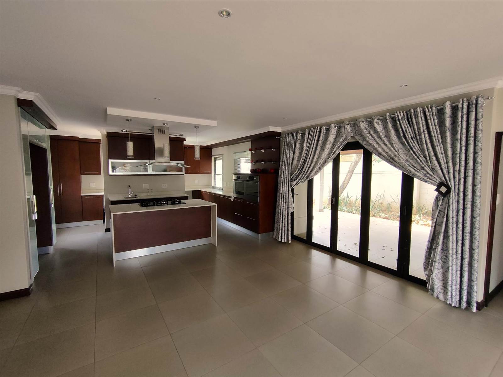 3 Bed House in Port Zimbali Estate photo number 9