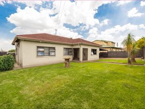 3 Bed House in Fishers Hill