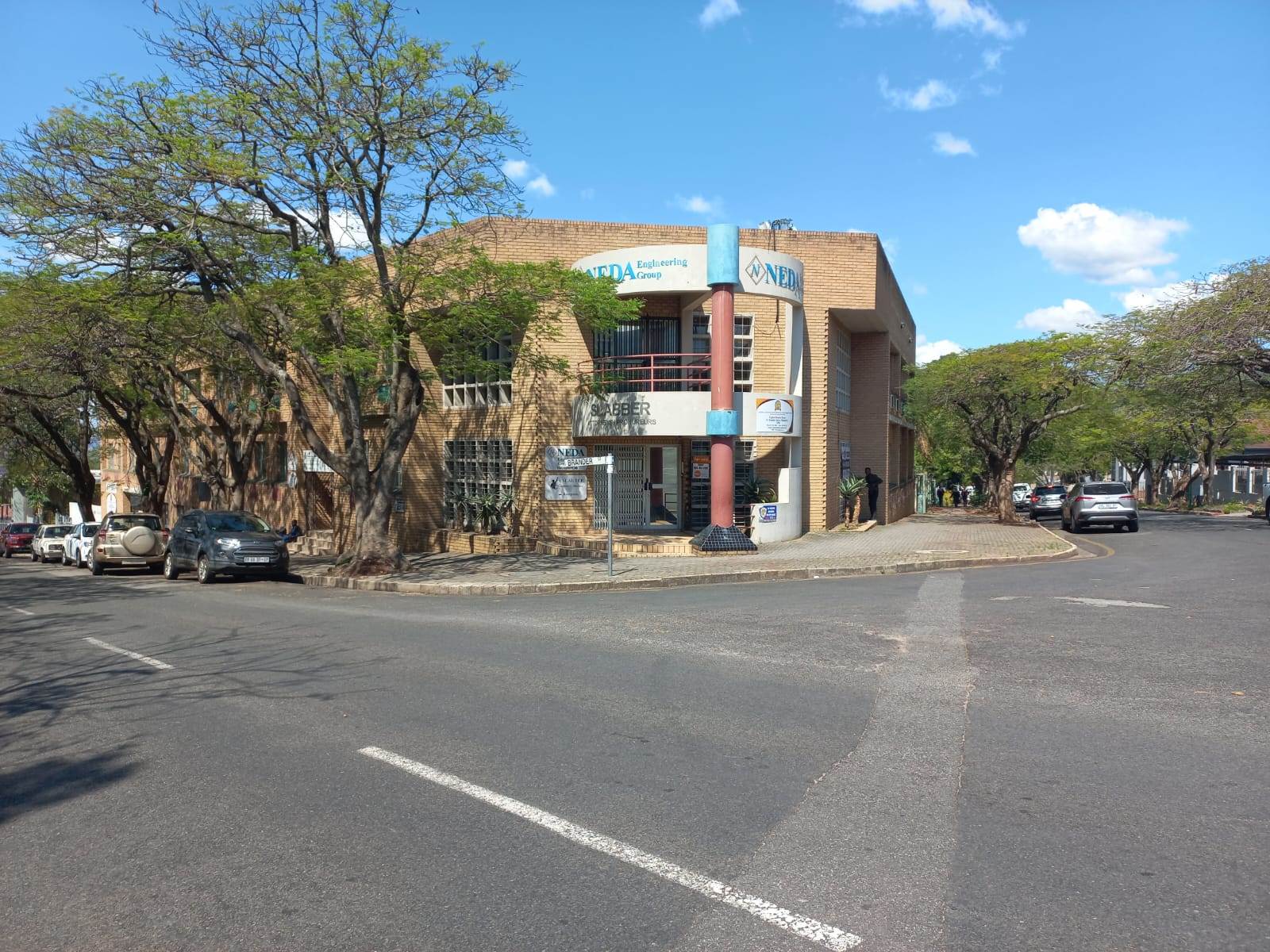 275  m² Commercial space in Nelspruit Central photo number 2