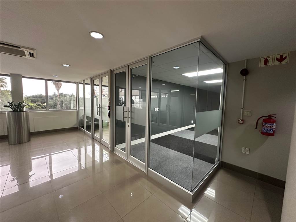186.5 m² Commercial space 186.5 m² Commercial space