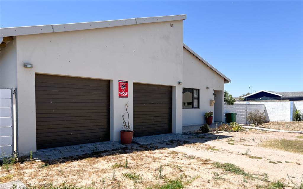 6 Bed House for sale in Country Club T4467629 Private Property