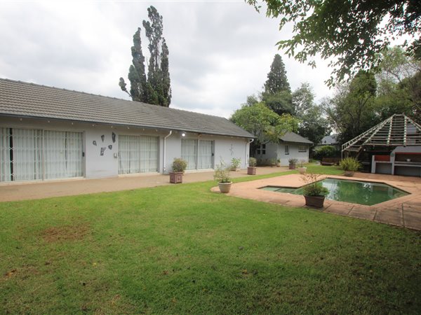 3 Bedroom House 3 Bedroom House