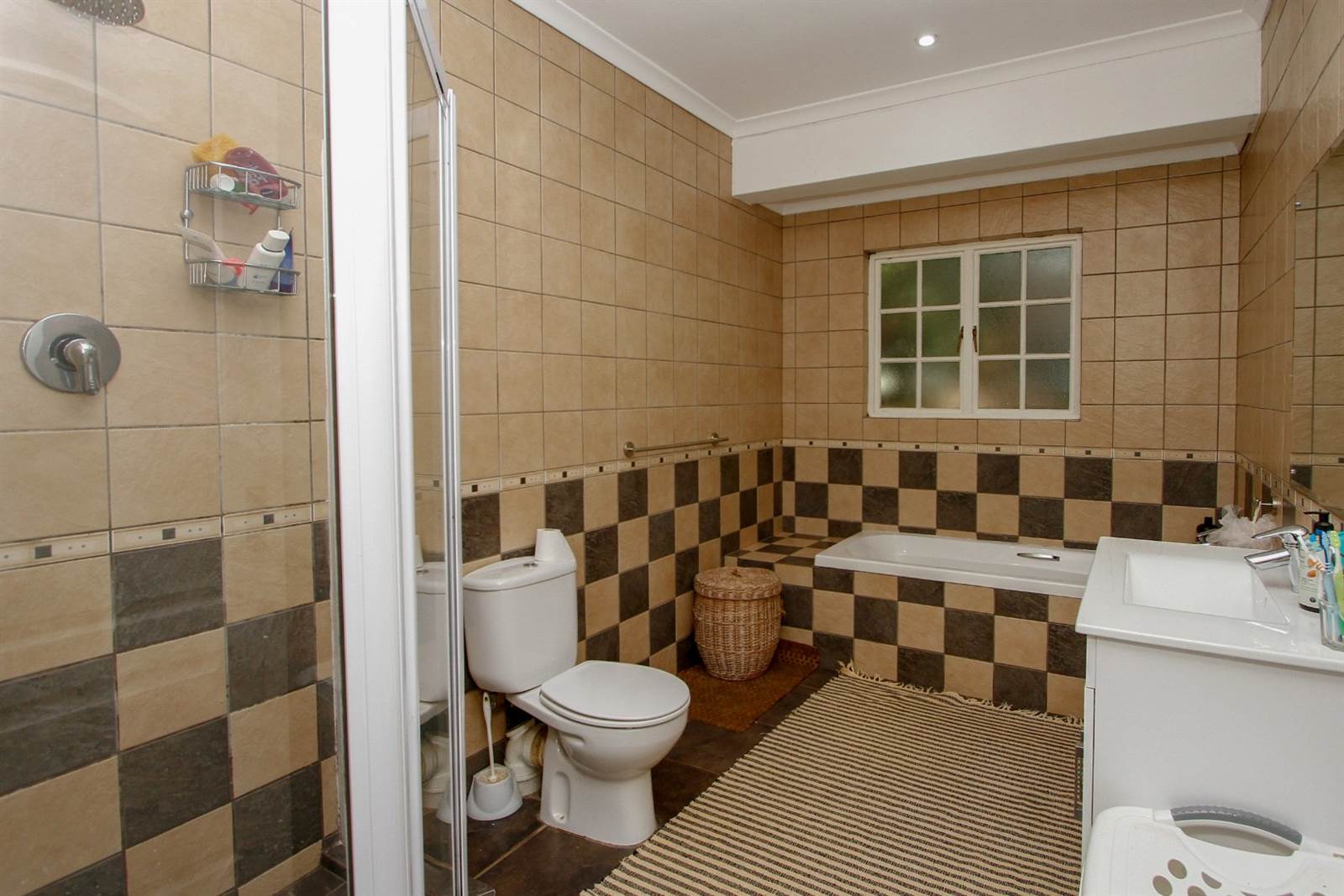 4 Bed House in Mt Edgecombe Estate 1 & 2 photo number 21