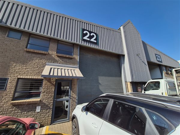 371  m² Industrial space