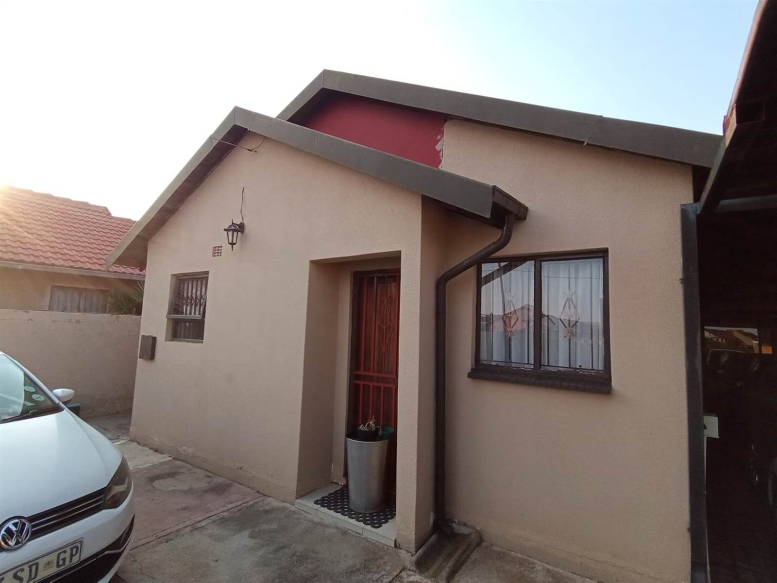 2 Bed House in Dobsonville photo number 17