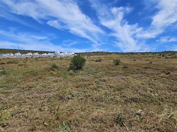 551 m² Land