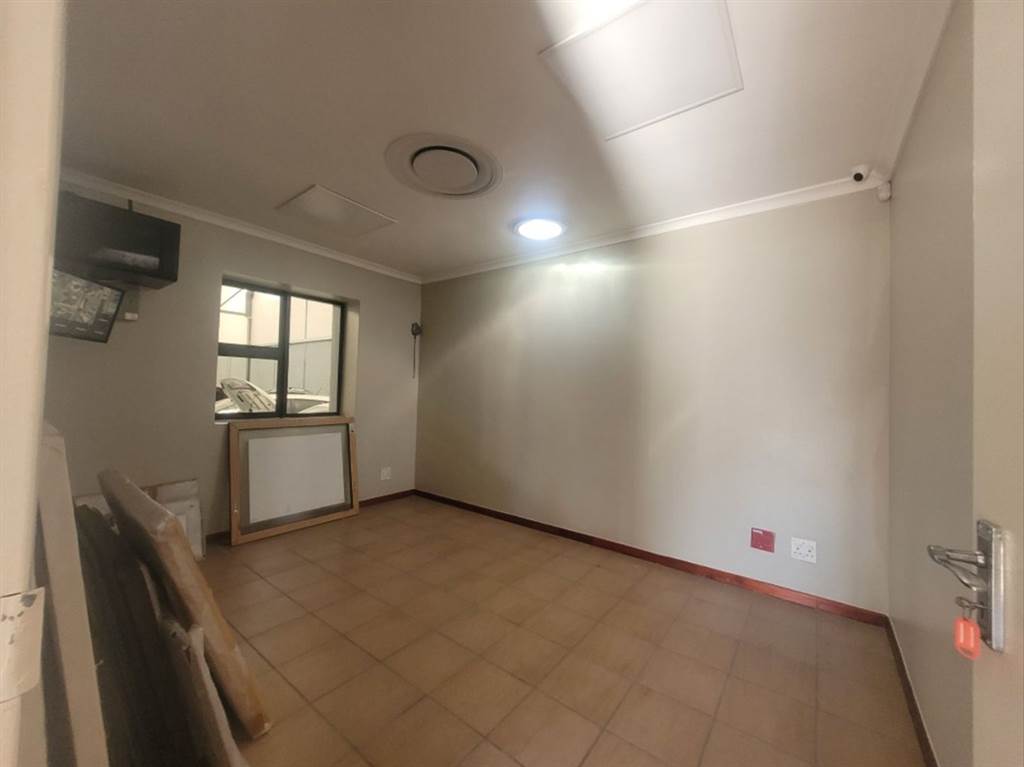 349  m² Industrial space in Bellville Central photo number 9