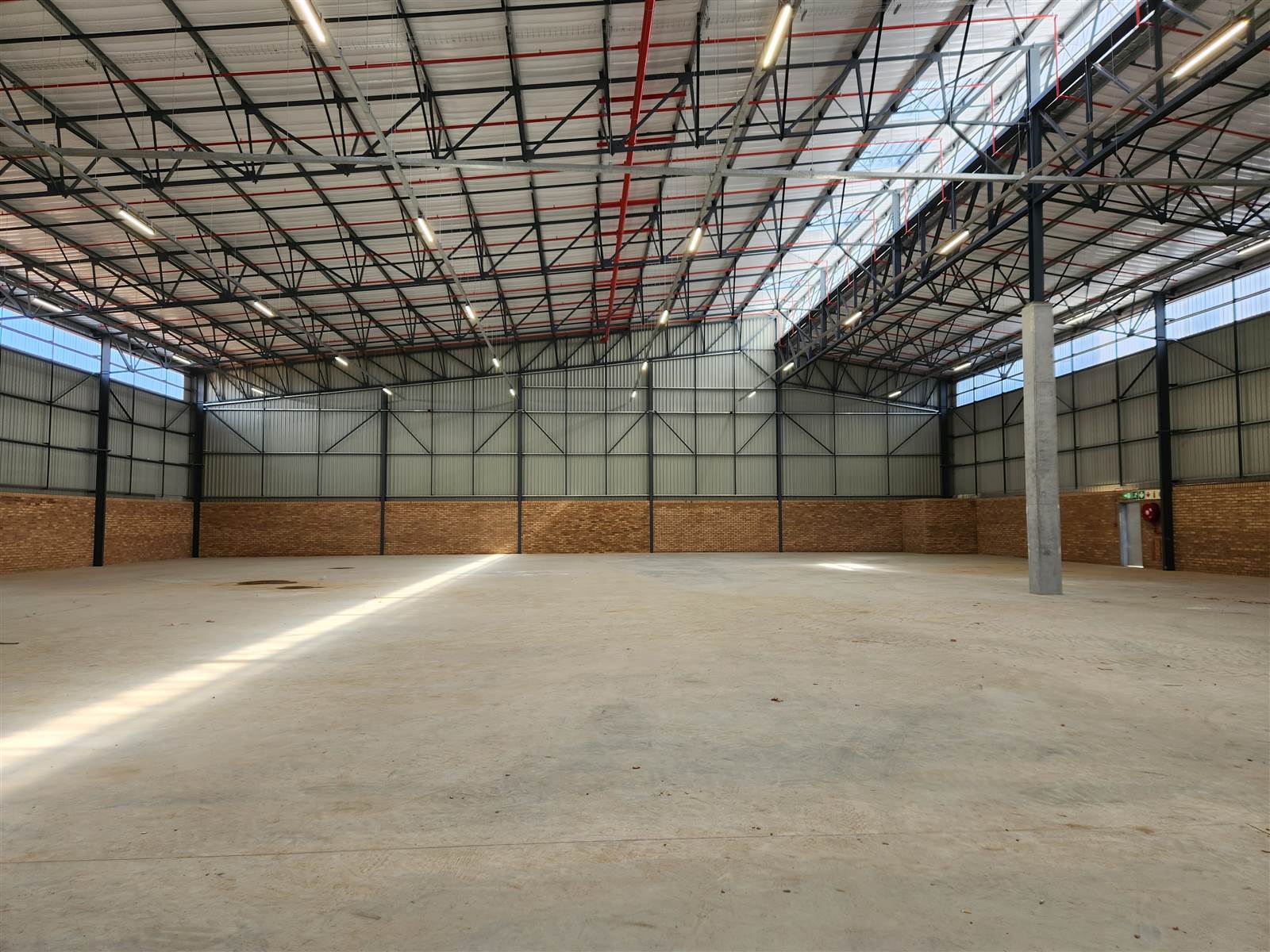 4500  m² Industrial space in Airport Park photo number 4