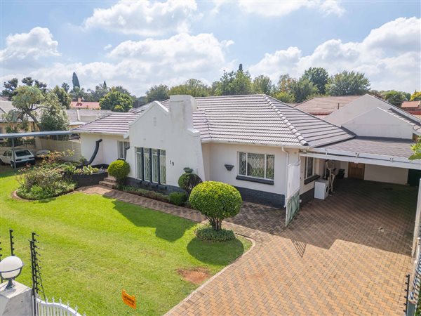3 Bedroom House 3 Bedroom House