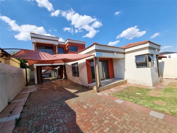 4 Bed House in Naturena