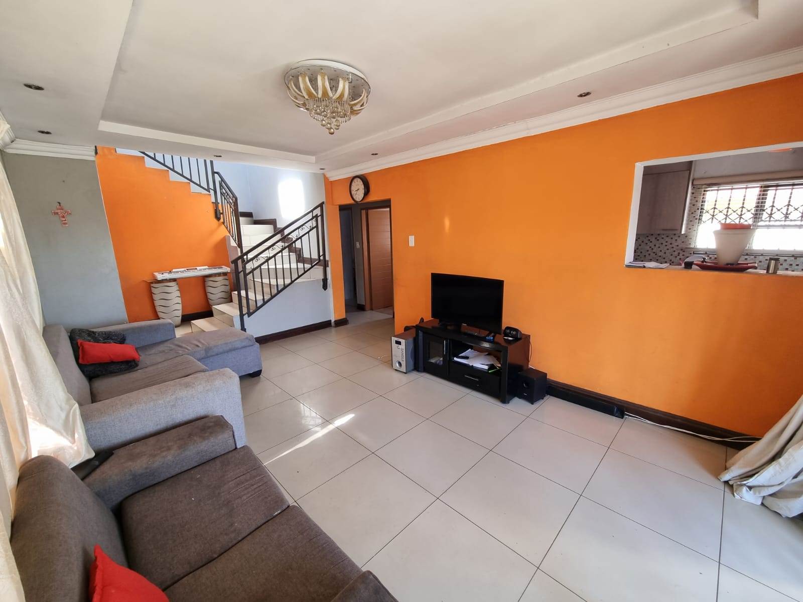 4 Bed House in Naturena photo number 7