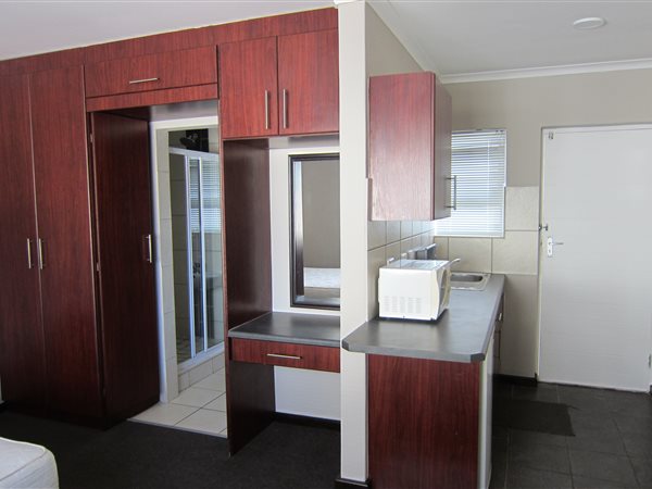 1 Bed Apartment