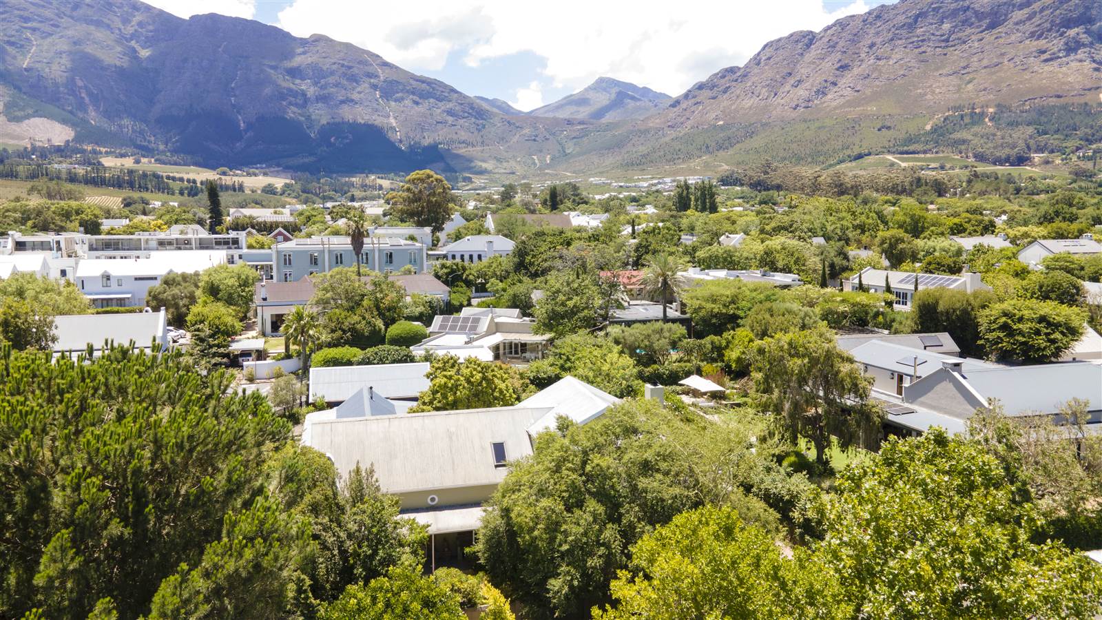 4 Bed House in Franschhoek photo number 27