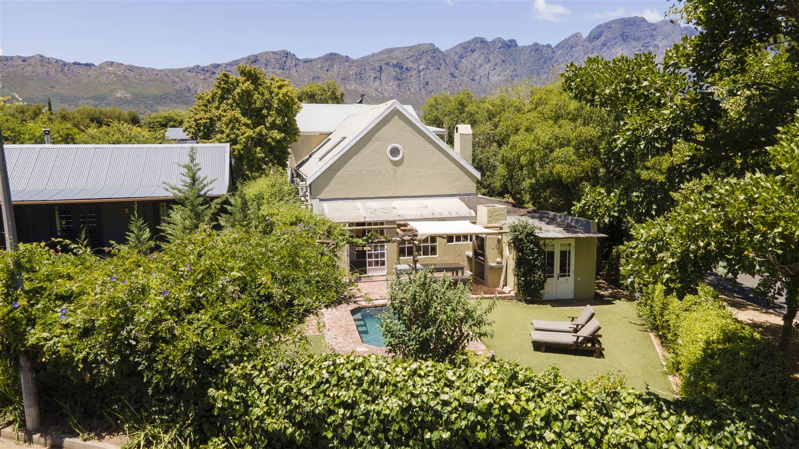 4 Bed House in Franschhoek photo number 1