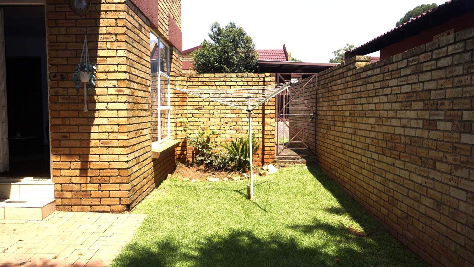 2 Bed Townhouse in Bergbron photo number 19
