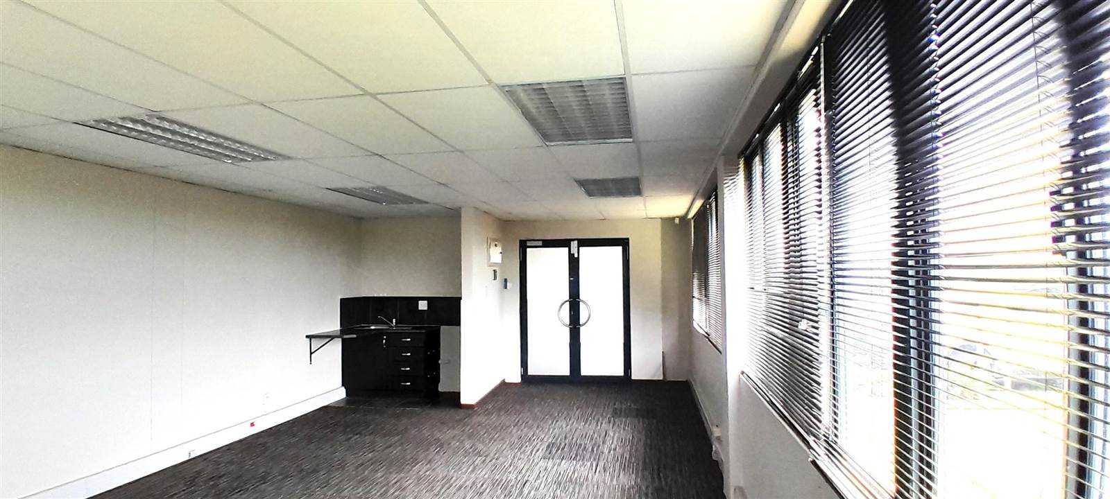 60  m² Commercial space in Ballito photo number 3