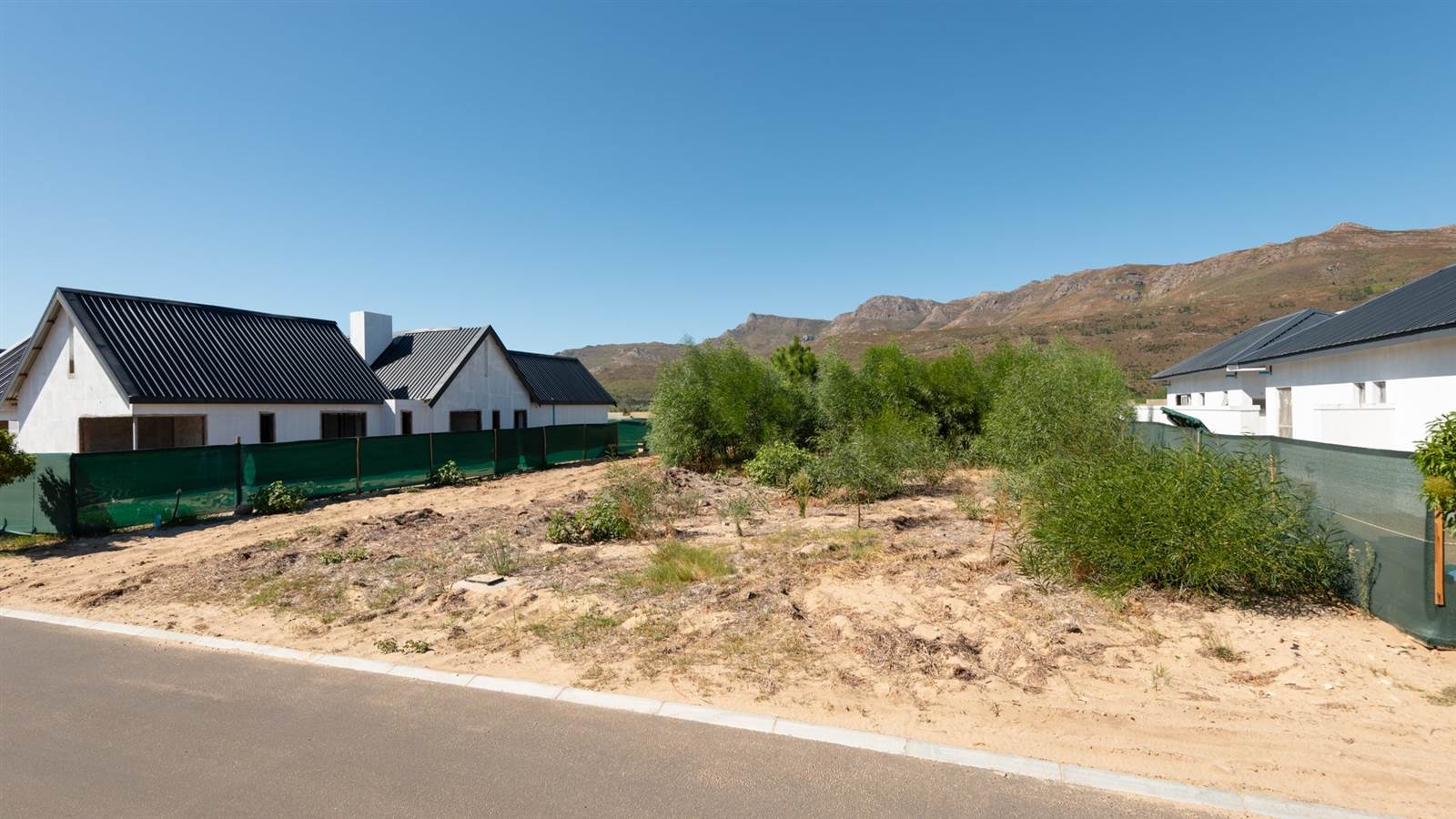 717 m² Land available in Pearl Valley photo number 1