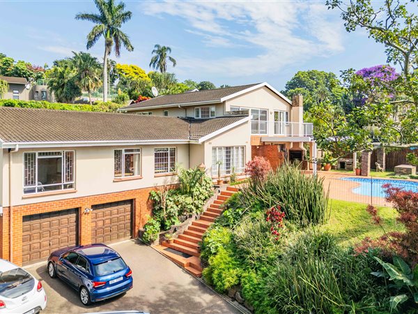 4 Bedroom House 4 Bedroom House