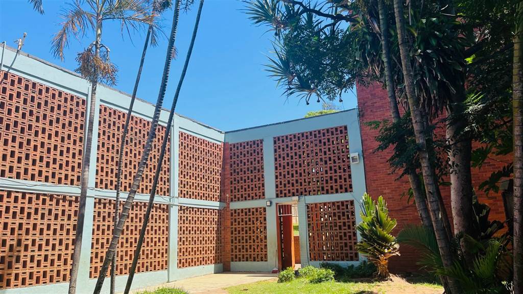 2 Bed Apartment to rent in Montclair RR4044697 Private Property