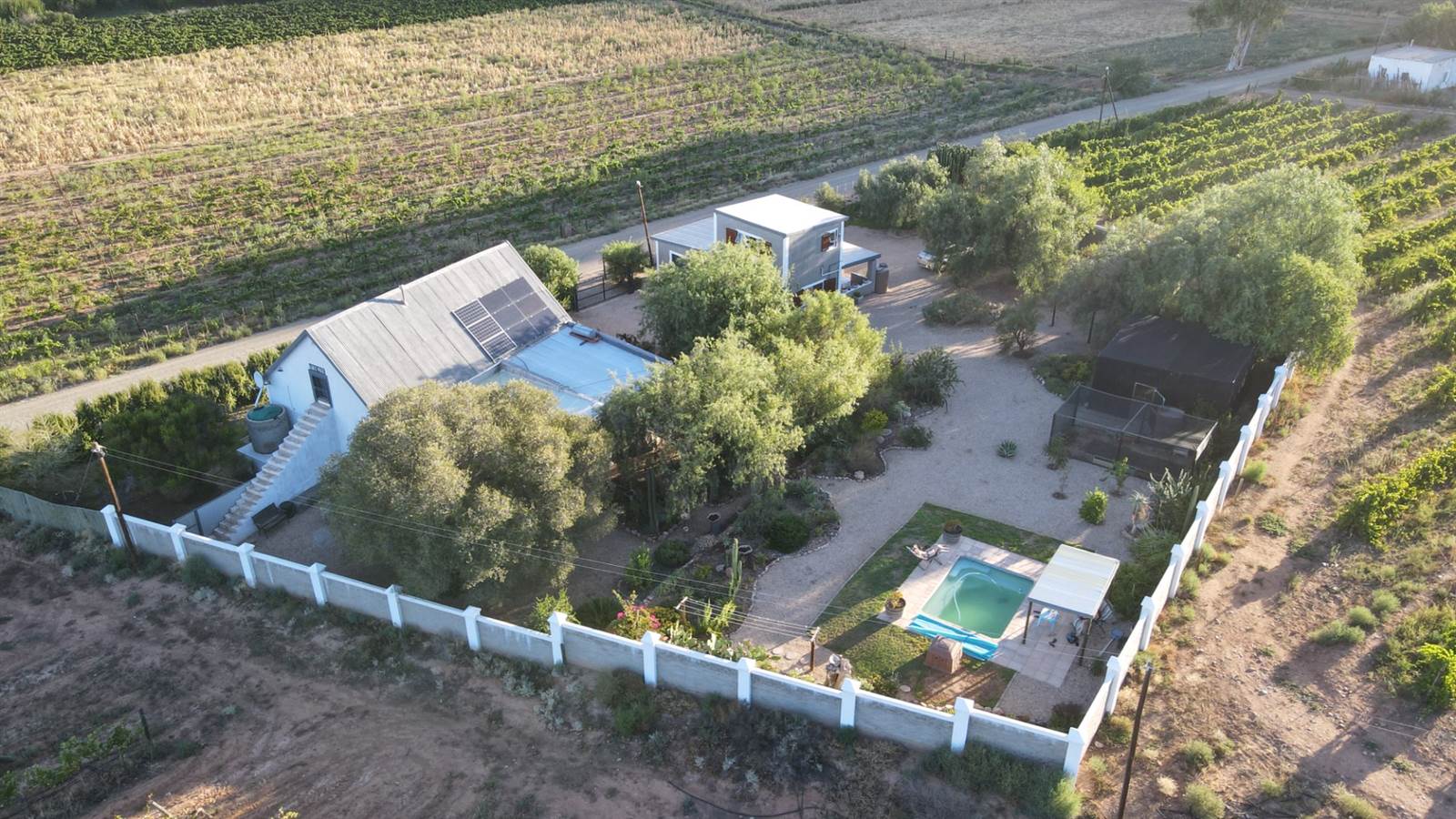 3 Bed House in Calitzdorp photo number 2