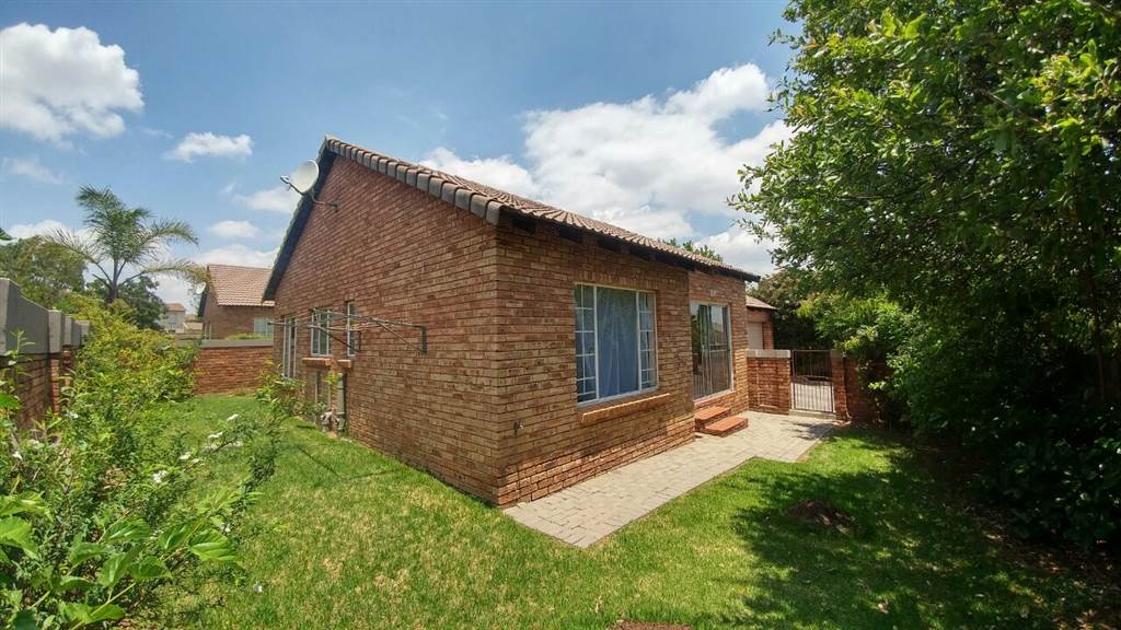 2 Bed Simplex in Kyalami Hills photo number 19