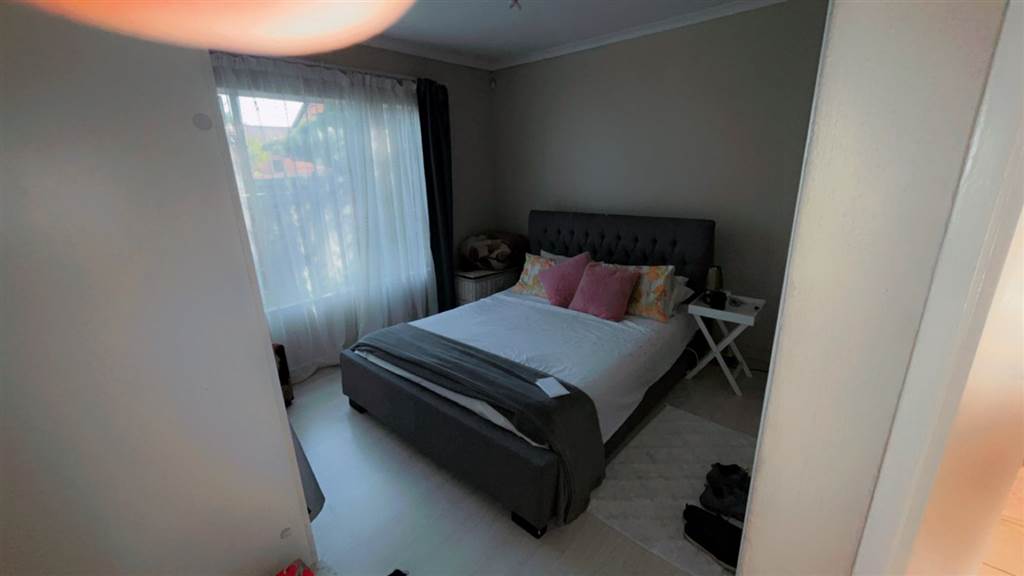 2 Bed Simplex in Kyalami Hills photo number 5